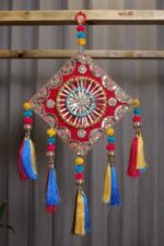 Crimson kite side hanging - Image 2