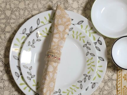 Geometric Pattern Table Set with Napkins and Rings