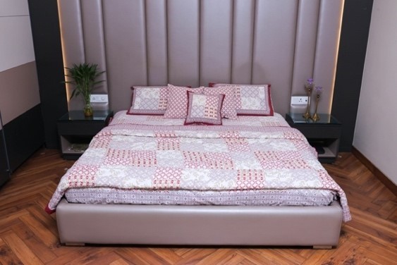 301 Geometric Harmony Quilt - Image 1