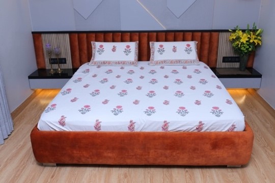 481 Floral Bliss Cotton Bedsheet Set - Image 1