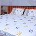 Golden Leaf Cotton Bedsheet Set - Image 3