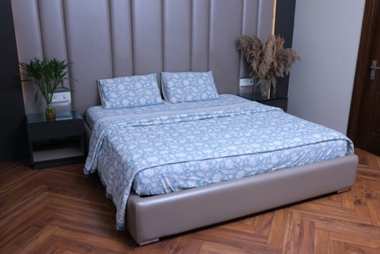 651 Misty Bloom Quilt - Image 1