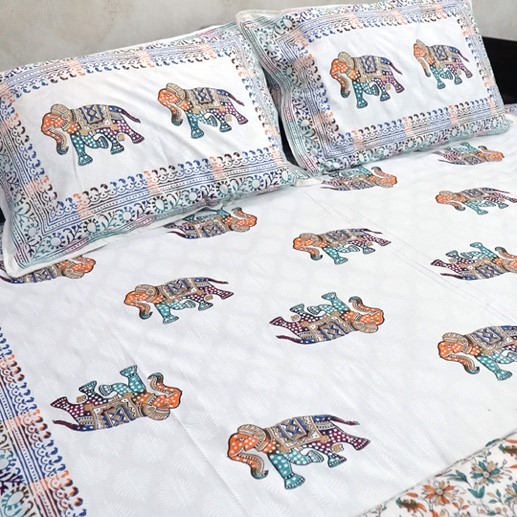 771 Multicolor Elephant Cotton Bedsheet Set - Image 1